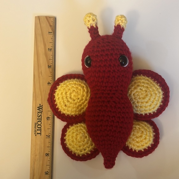 Butterfly crochet plush handmade garden decor - Picture 5 of 6